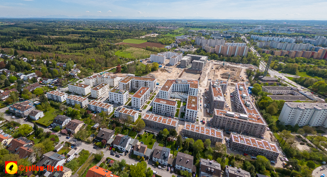 04.05.2023 - Luftbilder vom Alexisqaurtier und Pandion Verde in Neuperlach